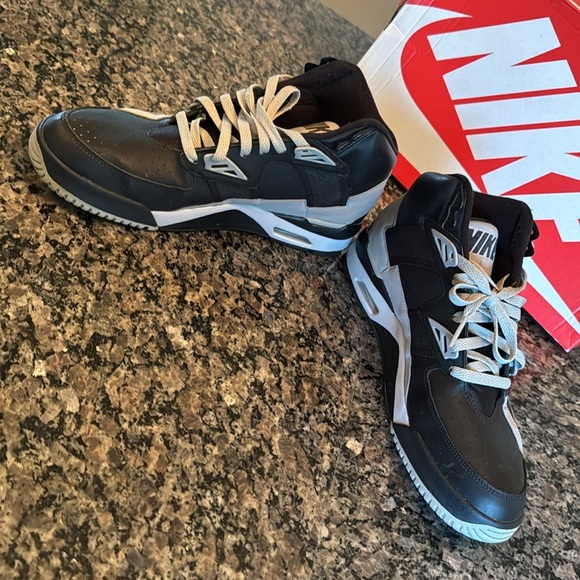 Nike air trainer SC high raiders 2012 sneakers EUC 10.5 - Picture 4 of 16